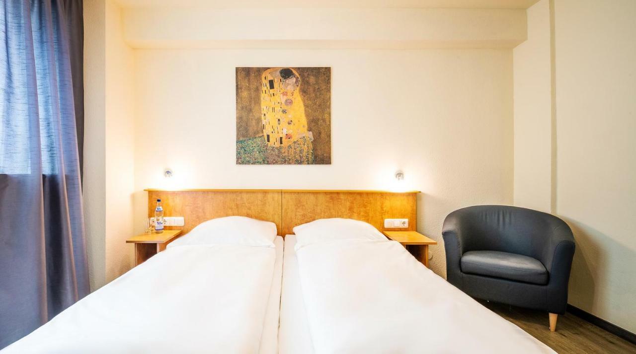 Schroeders City-Style-Hotel Trier Zimmer foto
